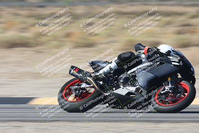 media/Sep-20-2025-Race Pace (Sat) [[d4e1b33f4d]]/Verified/Turn 14 (930am)/